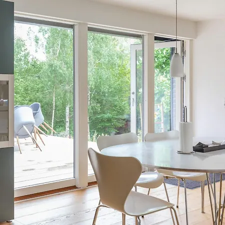 Architect-designed With Outdoor Space