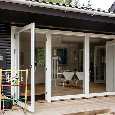 Casa vacanze Architect-designed With Outdoor Space *